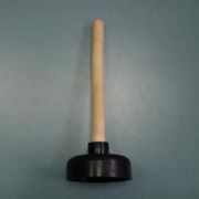 Вантуз с деревянной ручкой